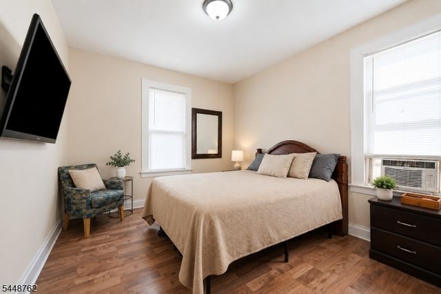 185 Grumman Ave, Newark City, NJ 07112