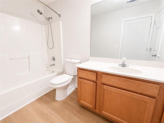 2252 Jasmine Glen Drive, Buford, GA 30519