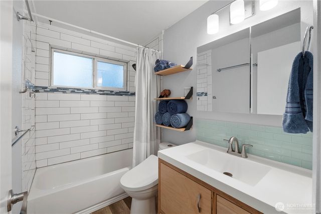 14810 73rd Avenue E, Puyallup, WA 98375