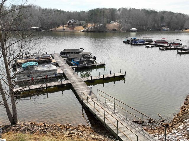 130 W Waters Edge Lane, West Union, SC 29696