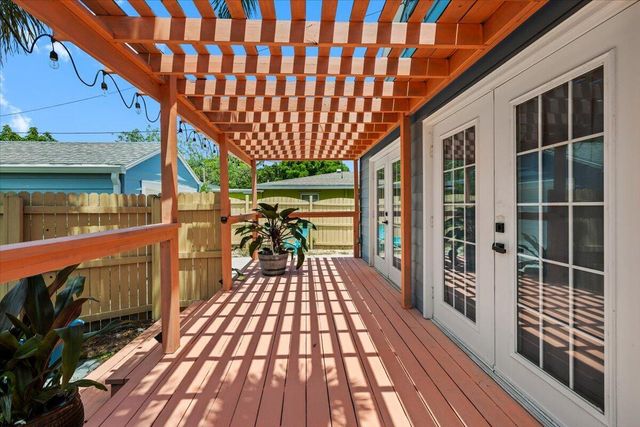 915 N K Street, Lake Worth Beach, FL 33460