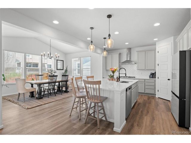 24601 E 37th Ave, Aurora, CO 80019