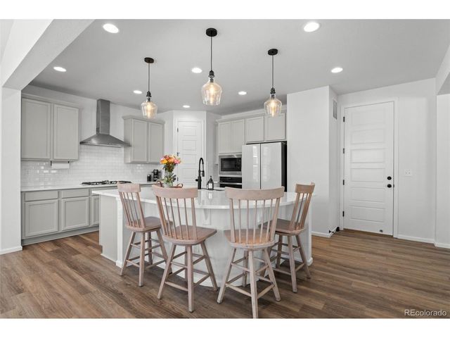 24601 E 37th Ave, Aurora, CO 80019