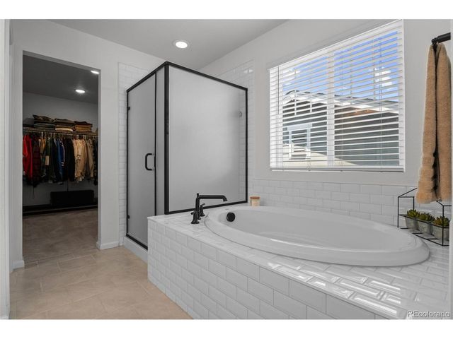 24601 E 37th Ave, Aurora, CO 80019