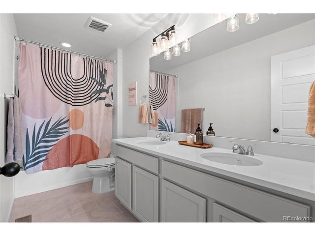 24601 E 37th Ave, Aurora, CO 80019