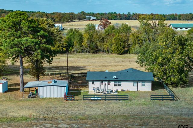 8612 FM 1616, Athens, TX 75752