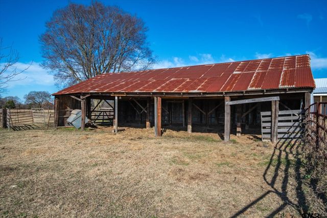 8612 FM 1616, Athens, TX 75752