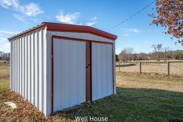 8612 FM 1616, Athens, TX 75752