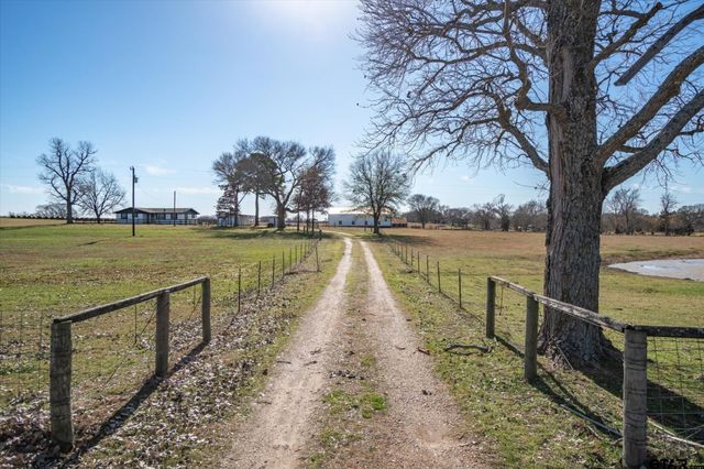 8612 FM 1616, Athens, TX 75752