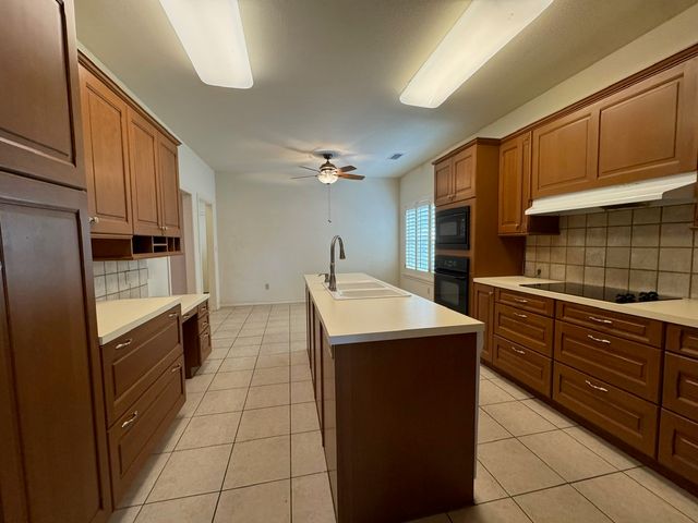 5 Woodhaven Circle, Abilene, TX 79605