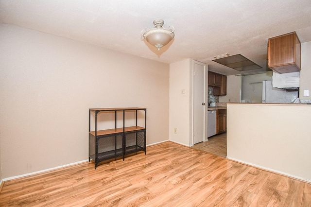 14911 Wunderlich Drive 106, Houston, TX 77069