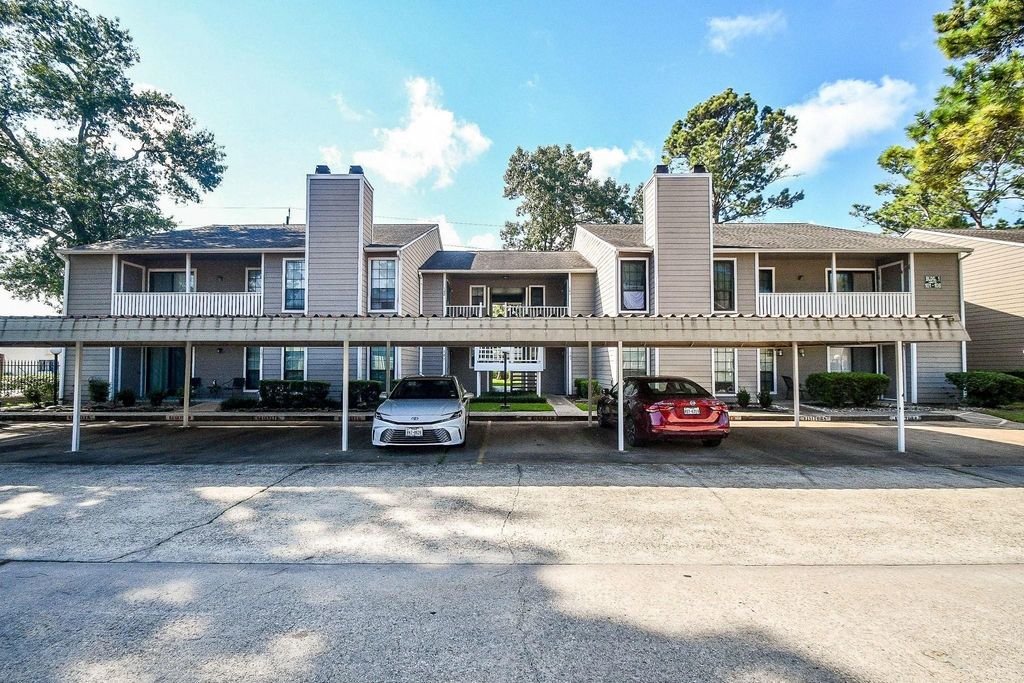 14911 Wunderlich Drive 106, Houston, TX 77069