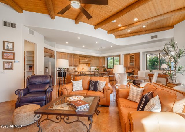 6050 N 52nd Place, Paradise Valley, AZ 85253