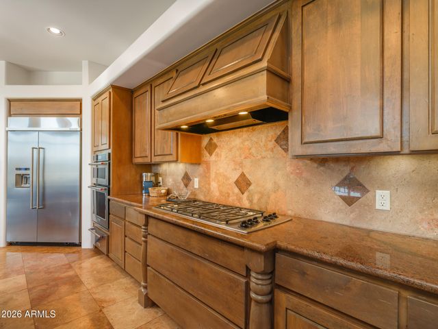 6050 N 52nd Place, Paradise Valley, AZ 85253