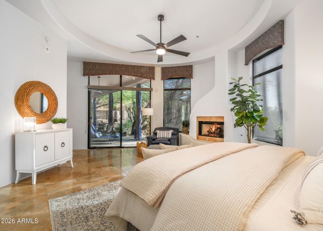6050 N 52nd Place, Paradise Valley, AZ 85253