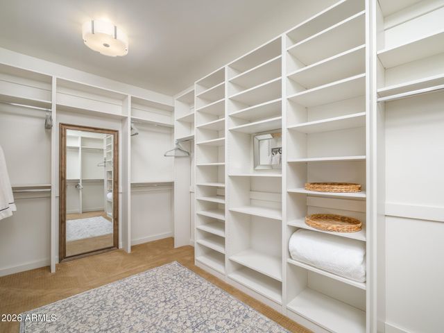 6050 N 52nd Place, Paradise Valley, AZ 85253