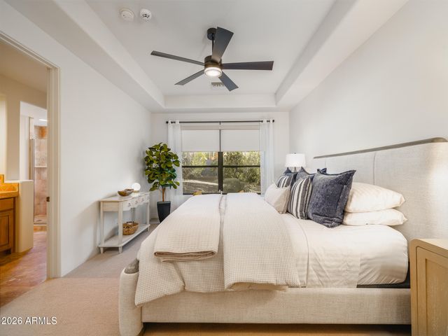 6050 N 52nd Place, Paradise Valley, AZ 85253