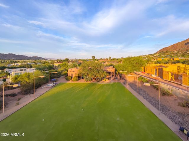 6050 N 52nd Place, Paradise Valley, AZ 85253