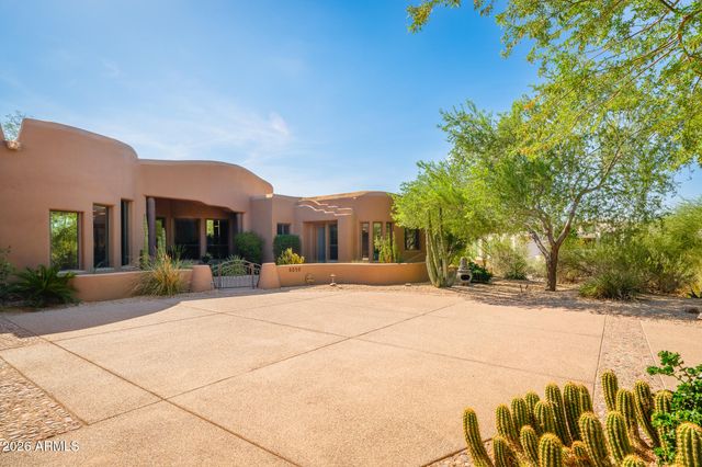 6050 N 52nd Place, Paradise Valley, AZ 85253