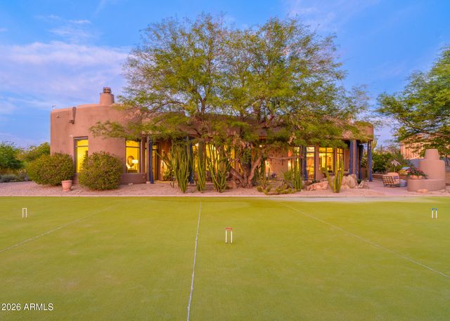 6050 N 52nd Place, Paradise Valley, AZ 85253