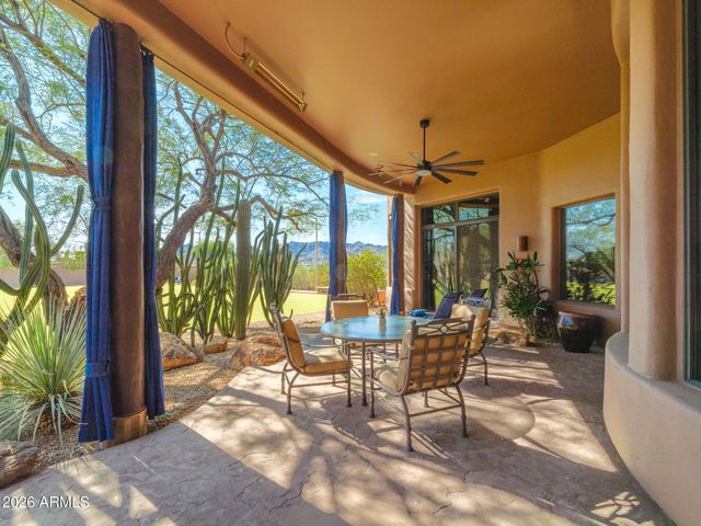 6050 N 52nd Place, Paradise Valley, AZ 85253