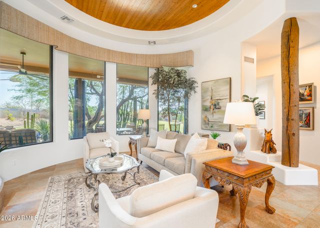 6050 N 52nd Place, Paradise Valley, AZ 85253