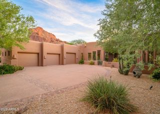 6050 N 52nd Place, Paradise Valley, AZ 85253