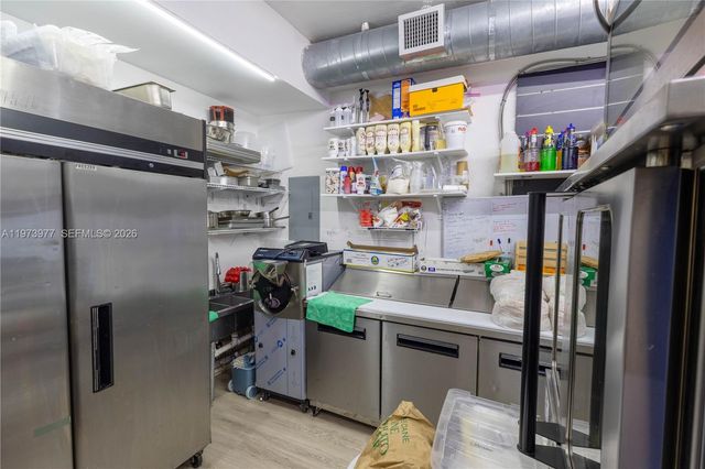 700 SW 17th Ave, Miami, FL 33135