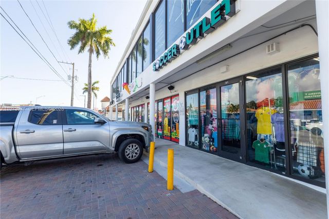 700 SW 17th Ave, Miami, FL 33135