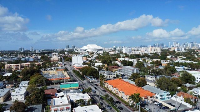 700 SW 17th Ave, Miami, FL 33135