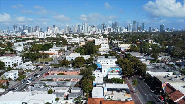 700 SW 17th Ave, Miami, FL 33135