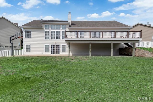 18 Bayberry Meadows Court, O'fallon, MO 63366