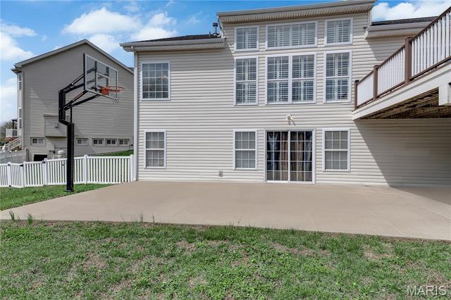 18 Bayberry Meadows Court, O'fallon, MO 63366