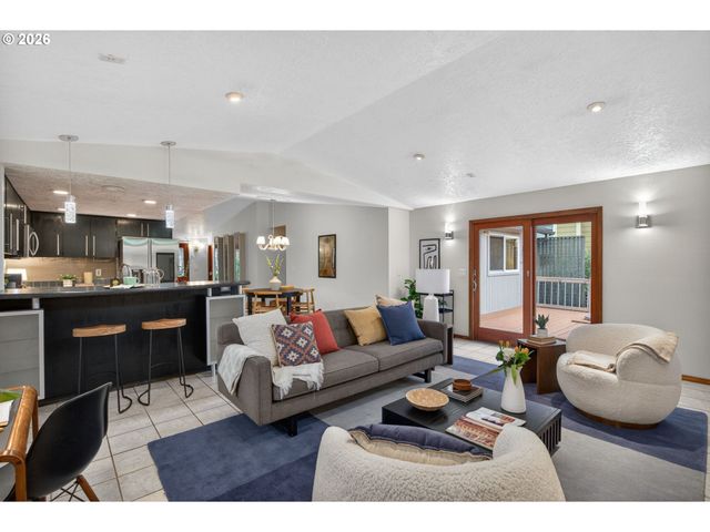 5615 Se OAK St, Portland, OR 97215