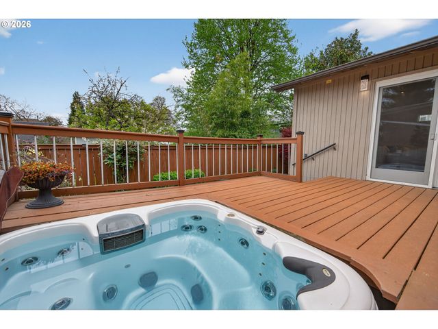 5615 Se OAK St, Portland, OR 97215