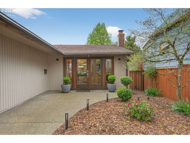 5615 Se OAK St, Portland, OR 97215