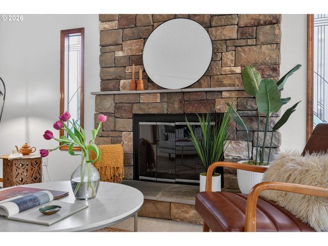 5615 Se OAK St, Portland, OR 97215