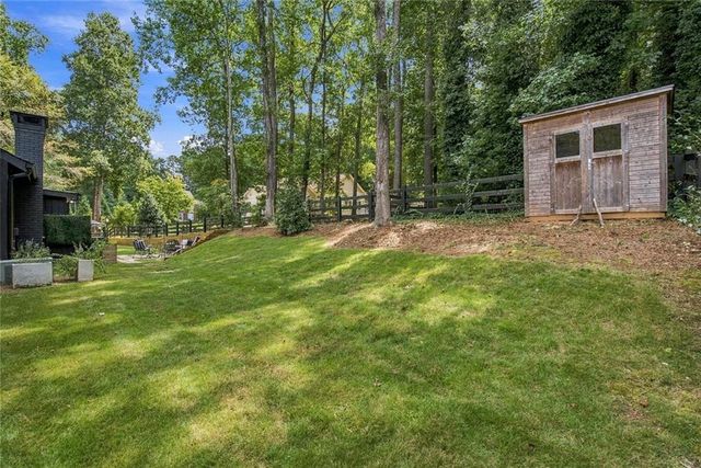 2945 Brett Circle NW, Acworth, GA 30101