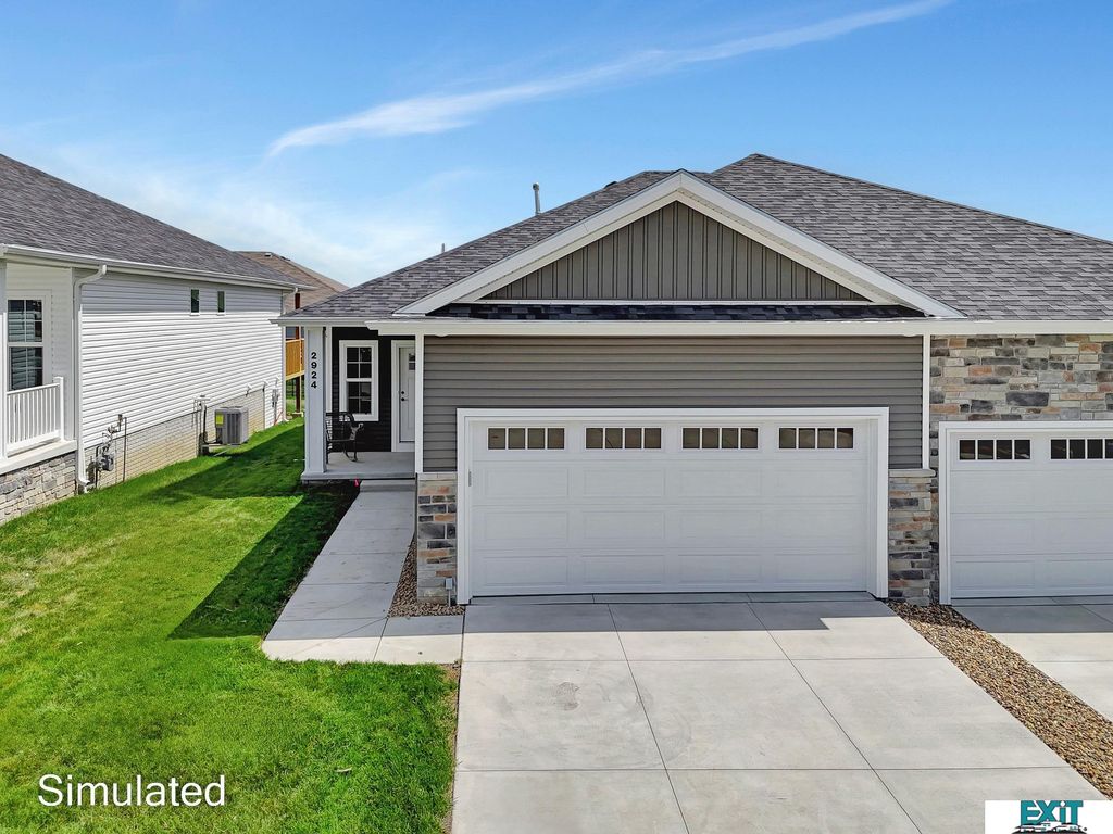 8517 Lost Arrow Court, Lincoln, NE 68507