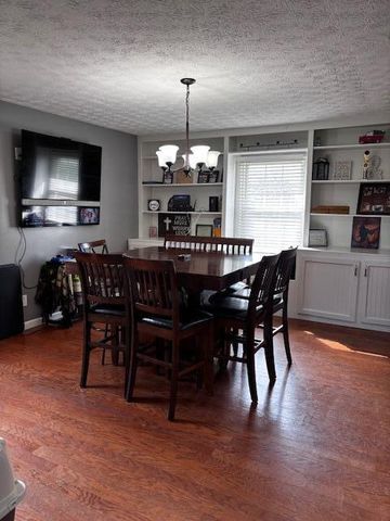 325 Goodlett Road, Salvisa, KY 40372