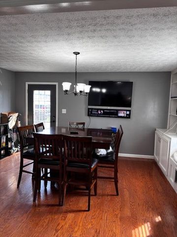 325 Goodlett Road, Salvisa, KY 40372