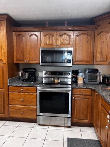 325 Goodlett Road, Salvisa, KY 40372