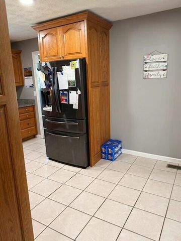 325 Goodlett Road, Salvisa, KY 40372