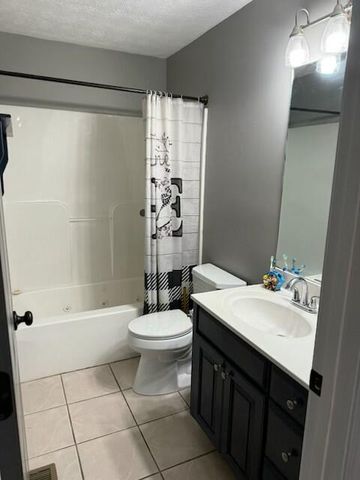 325 Goodlett Road, Salvisa, KY 40372