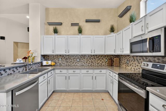 2297 E CATHY Court, Gilbert, AZ 85296