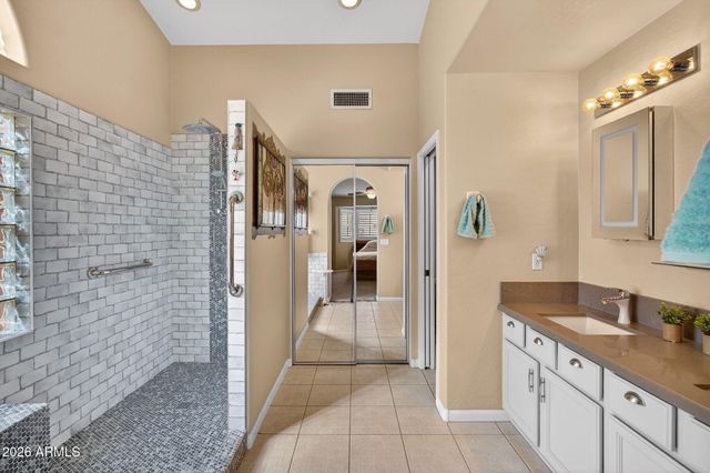 2297 E CATHY Court, Gilbert, AZ 85296