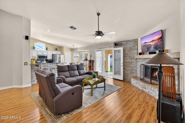 2297 E CATHY Court, Gilbert, AZ 85296