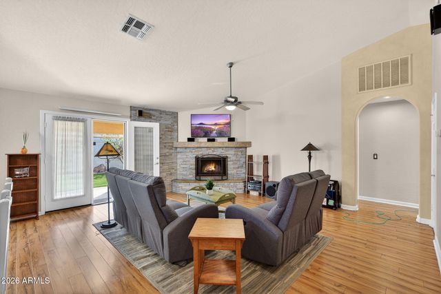 2297 E CATHY Court, Gilbert, AZ 85296