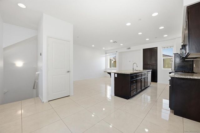 5432 San Roberto, San Diego, CA 92154