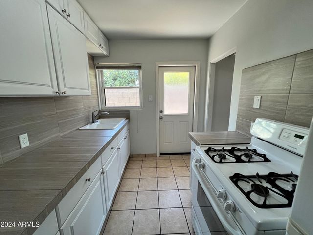 30 W CULVER Street B, Phoenix, AZ 85003